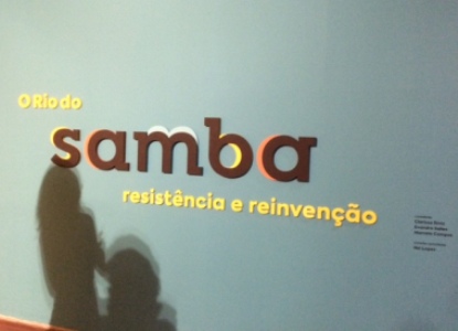 São cerca de 800 itens para ver, apreciar e aprender sobre a história do samba
