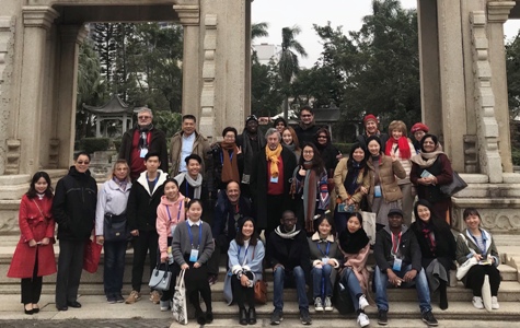 A indiana Pratishtha Singh disse em Pequim: "Estou convencida de que o poder de cada um dos países do BRICS é suficiente para produzir uma mudança... que merece nossa atenção, que é a da proteção do meio ambiente em geral”.