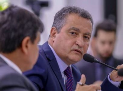 O PT disse a Rui Costa (foto) que é "totalmente extemporâneo o debate sobre candidaturas presidenciais para 2022. No momento, nossa luta é para fortalecer a resistência ao bolsonarismo, defender a soberania nacional e os direitos sociais ameaçados".