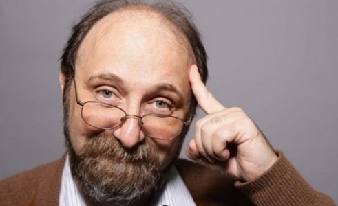 Miguel Nicolélis: “A atuação dos profissionais contratados será feita com base em informações fornecidas pela própria população, por meio do aplicativo Monitora Covid-19, desenvolvido pela Fiocruz”.