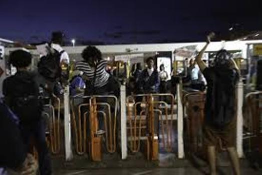 Metrô a R$ 5 "é um roubo"