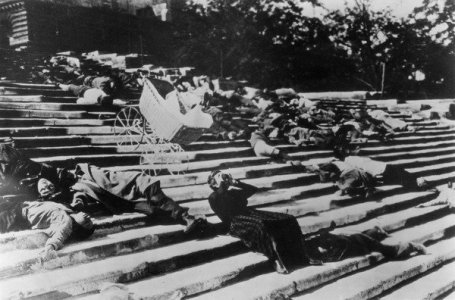 Cena do filme Encoraçado Potemkin, de Eisenstein